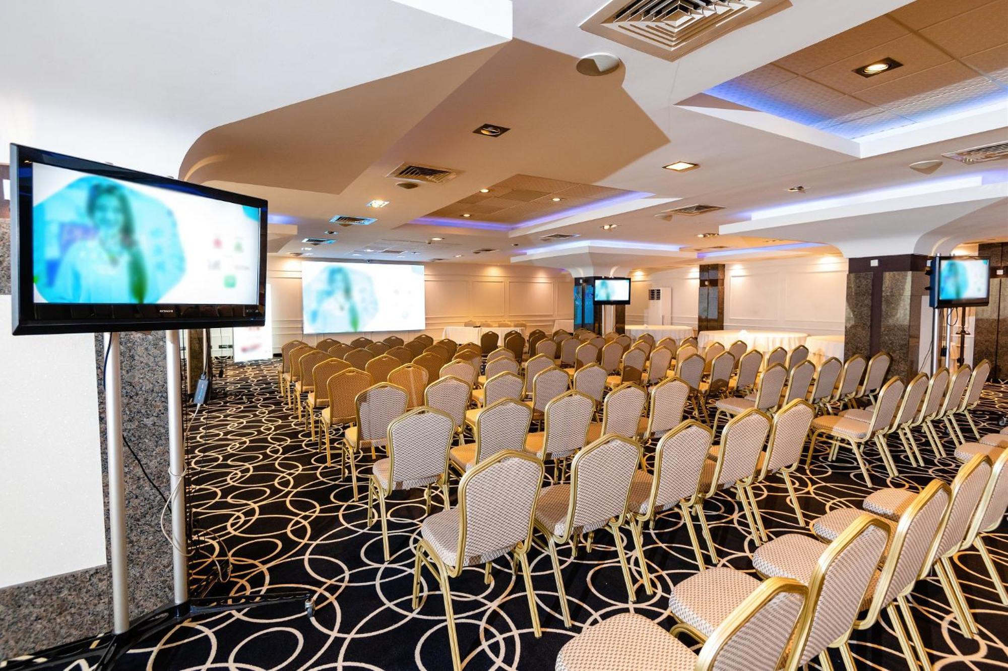Business Hotel Conference Center & Spa Târgu-Mureş Zewnętrze zdjęcie