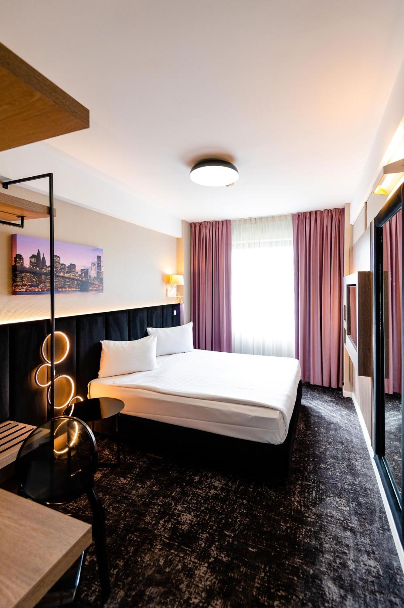 Business Hotel Conference Center & Spa Târgu-Mureş Zewnętrze zdjęcie