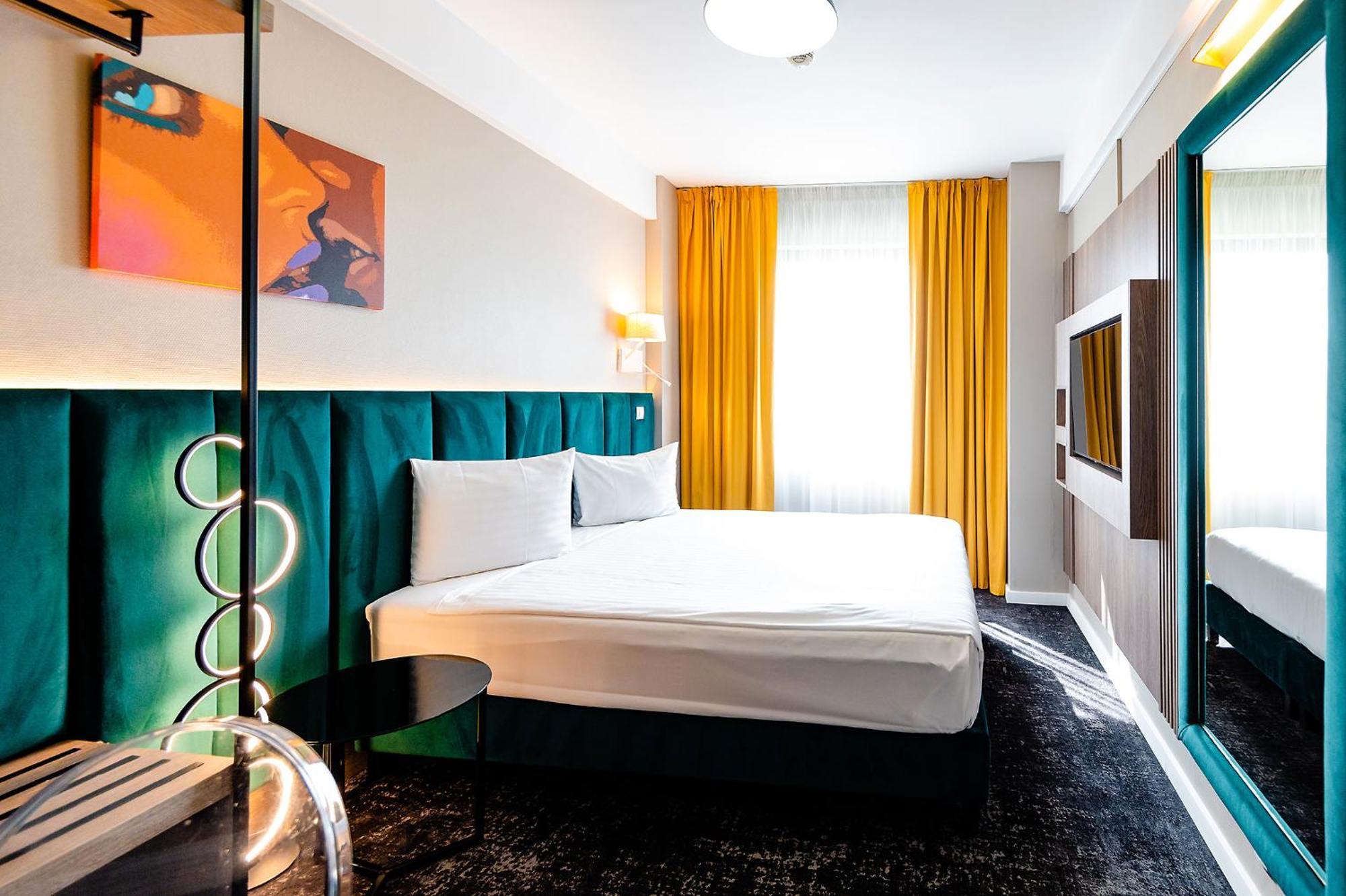 Business Hotel Conference Center & Spa Târgu-Mureş Zewnętrze zdjęcie