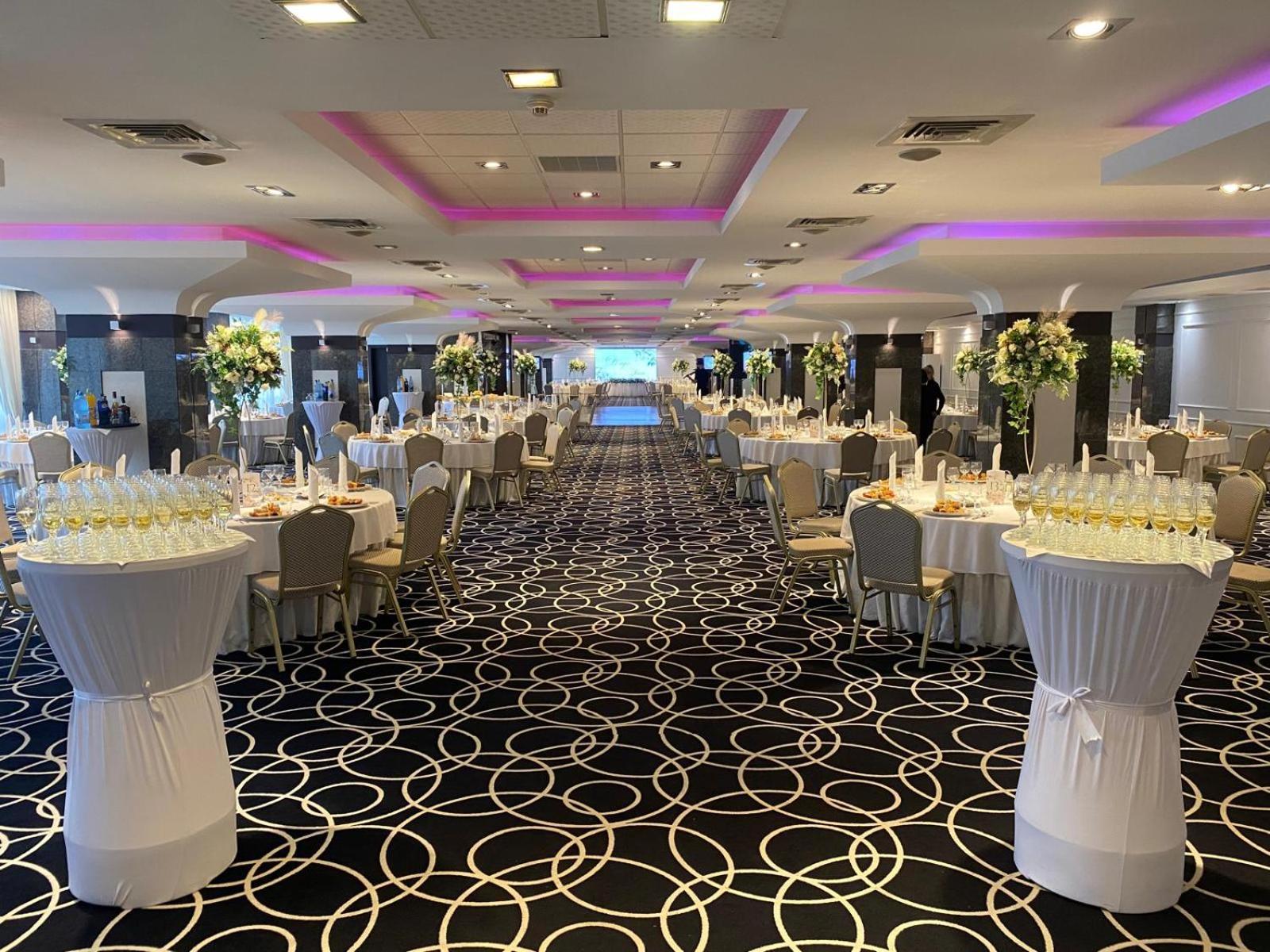 Business Hotel Conference Center & Spa Târgu-Mureş Zewnętrze zdjęcie