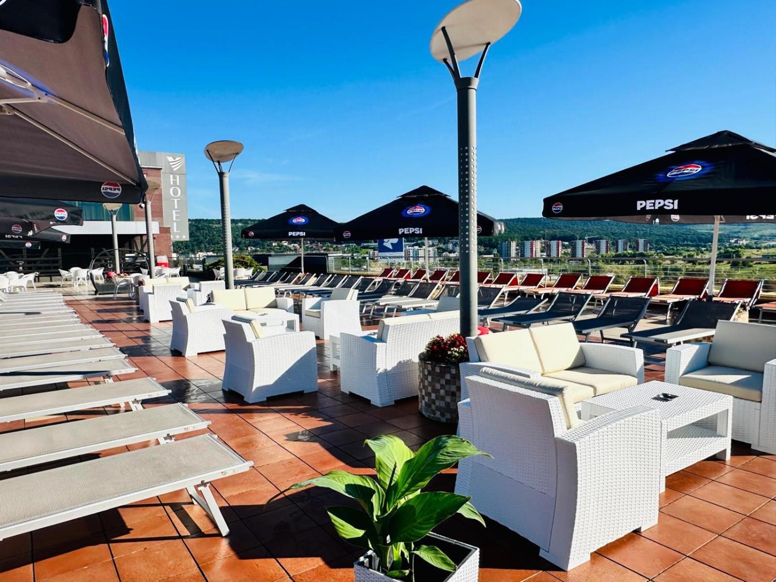Business Hotel Conference Center & Spa Târgu-Mureş Zewnętrze zdjęcie