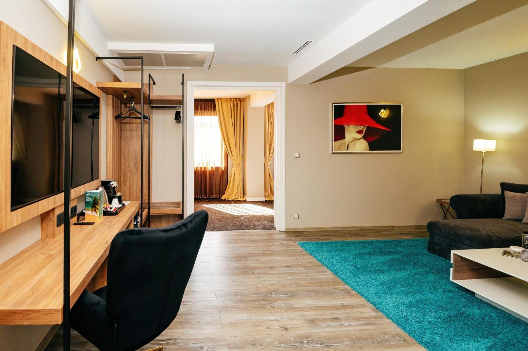 Business Hotel Conference Center & Spa Târgu-Mureş Zewnętrze zdjęcie