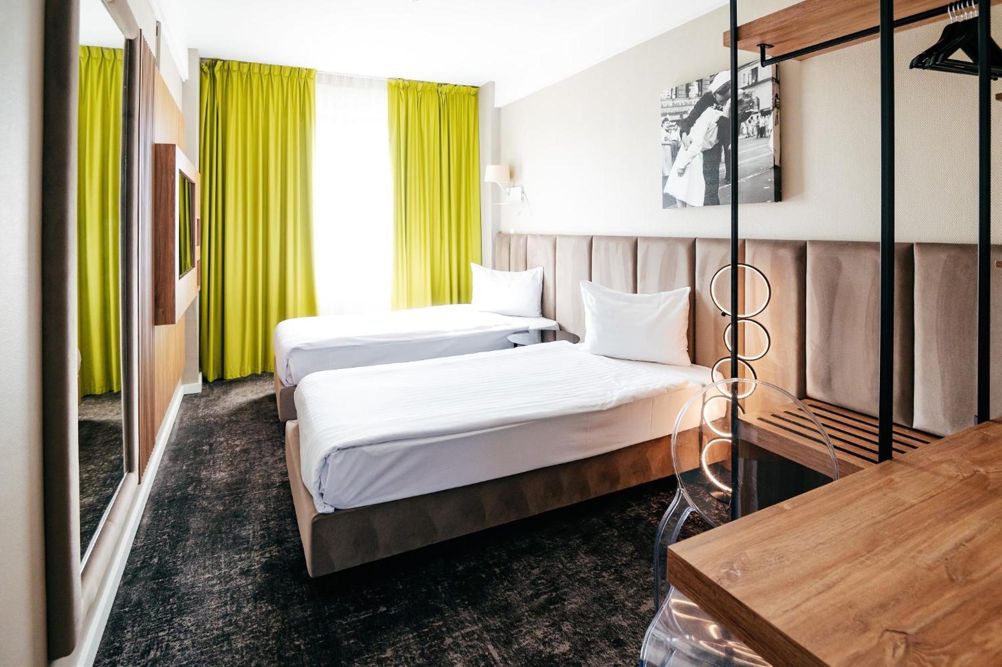 Business Hotel Conference Center & Spa Târgu-Mureş Zewnętrze zdjęcie